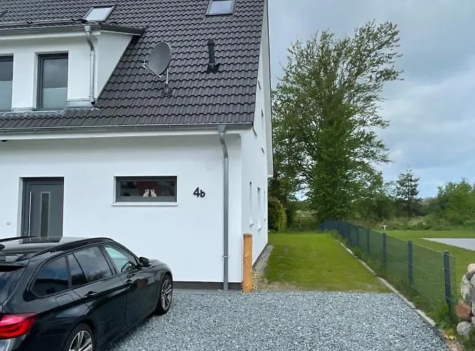 Backfisch, 500m Zum Strand, Terrasse Mit Garten * Graal-Mueritz